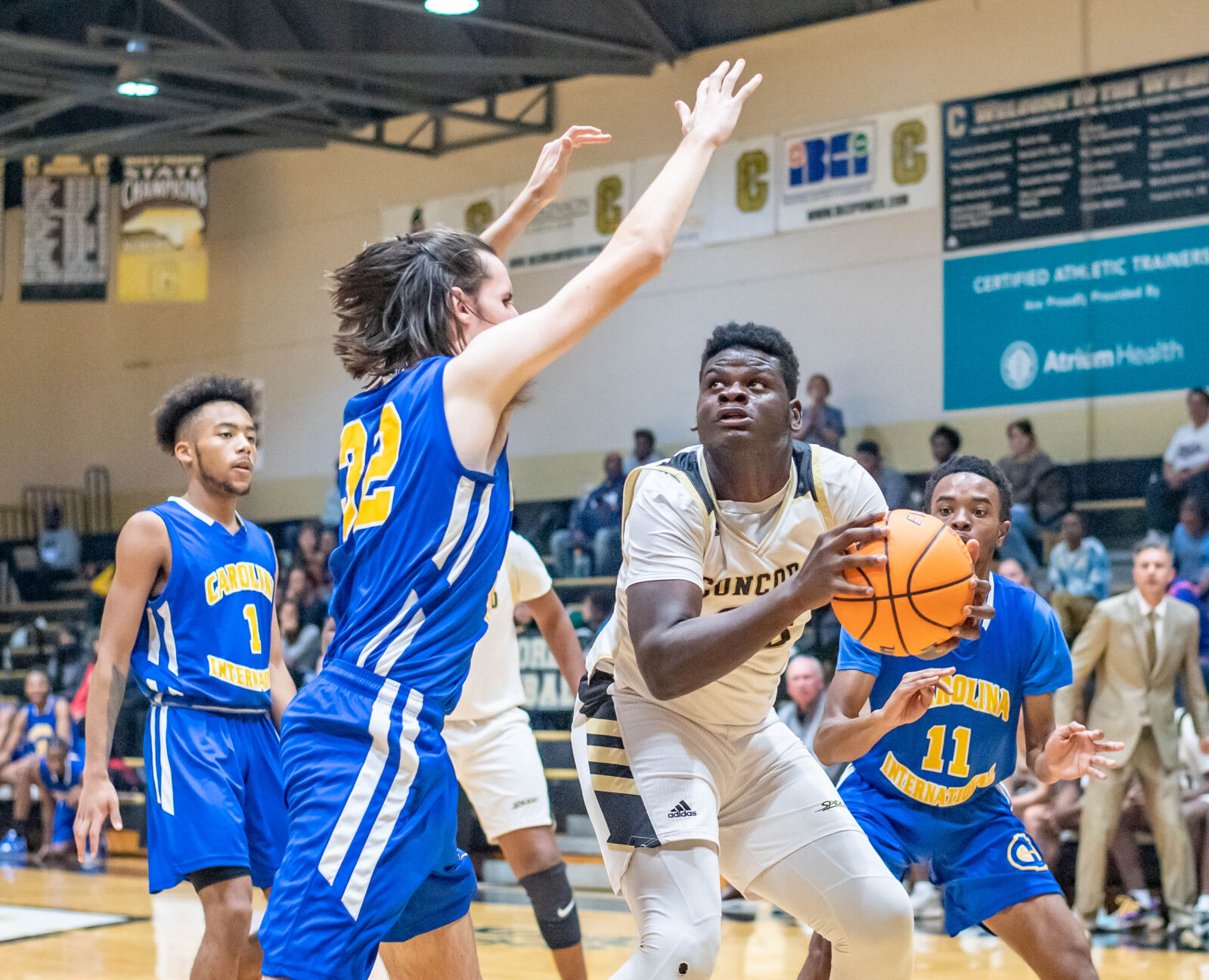 The Spiders ripped the Comets in their home opener.